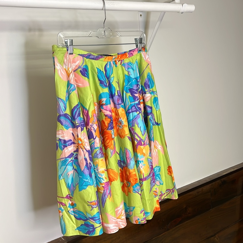 Ralph Lauren Bright Floral Green Skirt- 8‎ - Picture 2 of 5